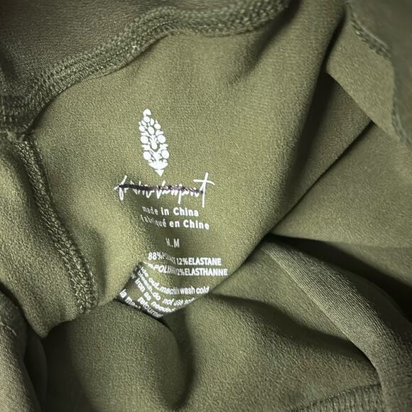 New Free people MOVEMENT army green leggings activewear sz medium m high rise - Picture 7 of 7